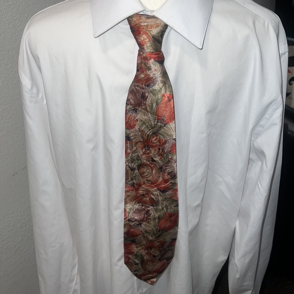 Camden Court Floral Tie